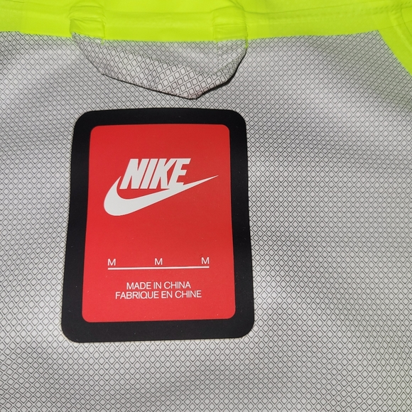 Sold...NIKE Sportswear Black Tech Jacket - Picture 6 of 9